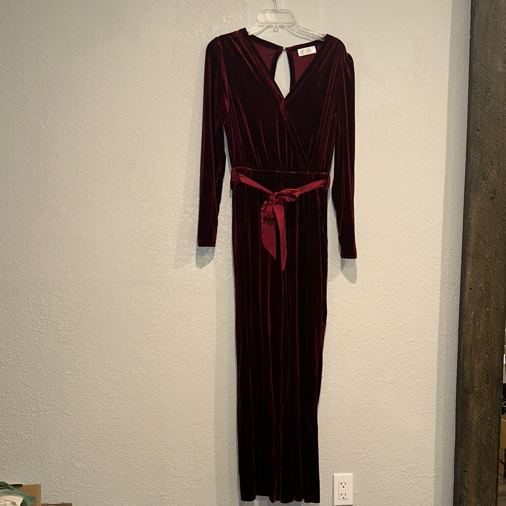 Elegant Burgundy Velvet Jumpsuit